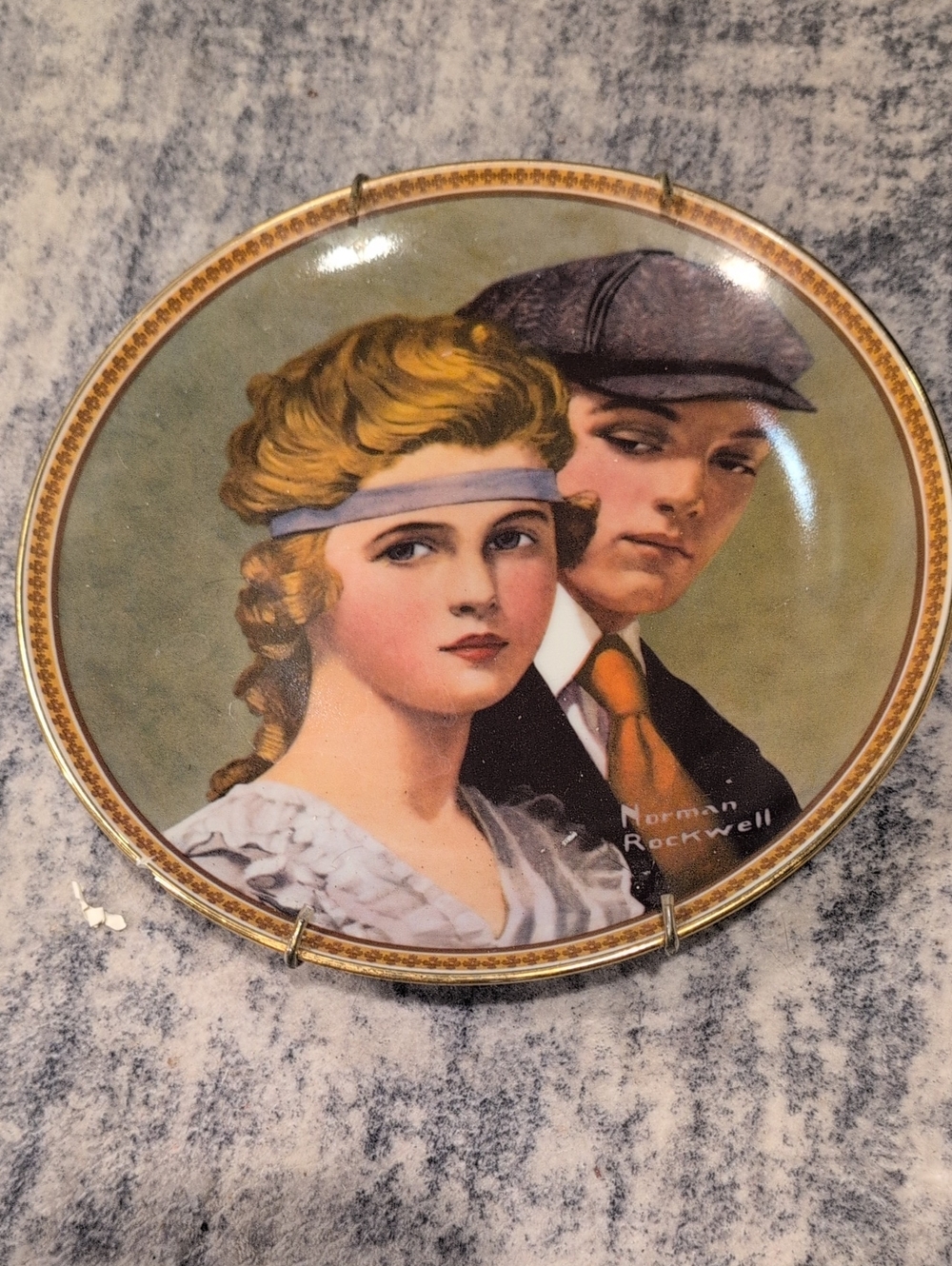 Norman Rockwell Style Decorative Wall Plate in Green and Gold